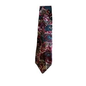 Benchmark silk tie